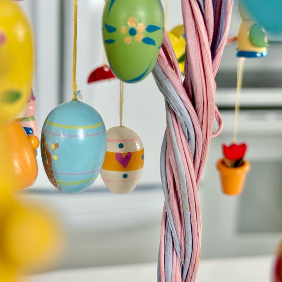 Colorful Easter Tree - Picture 5 of 6
